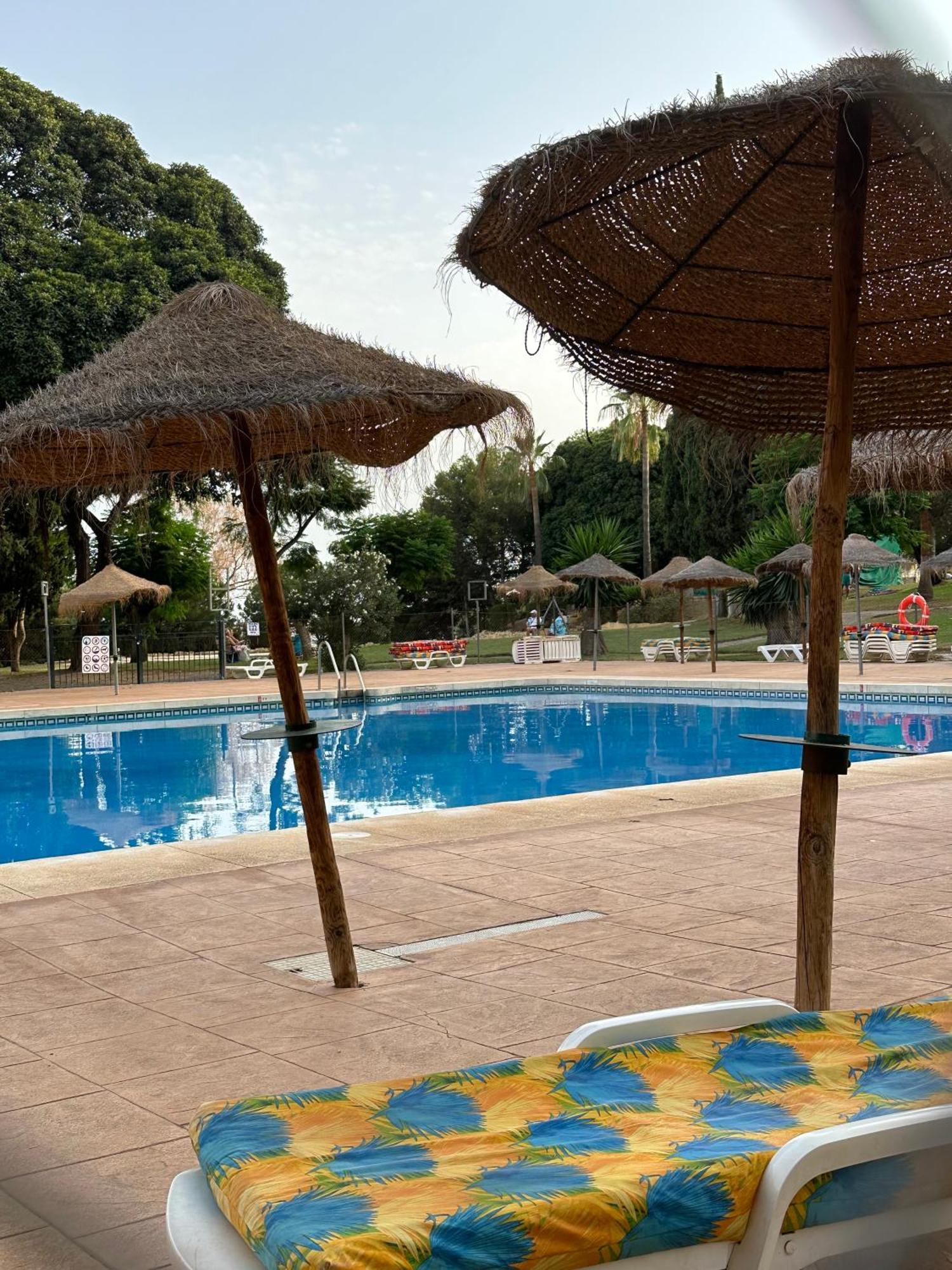 Studio En Benalmadena Luaran gambar